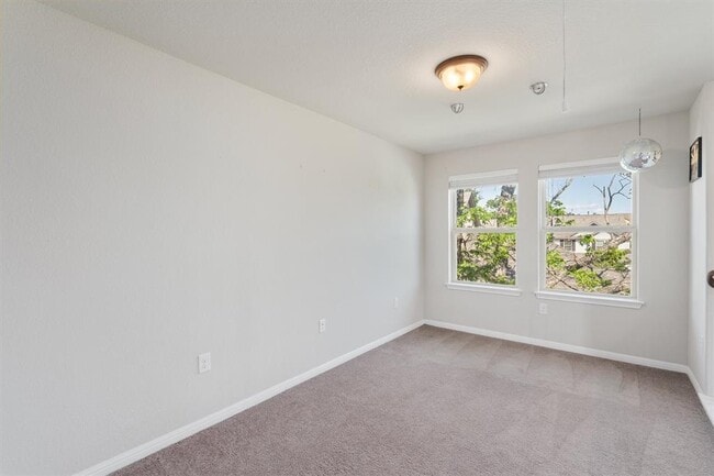 Building Photo - 7211 Ray Charles Dr