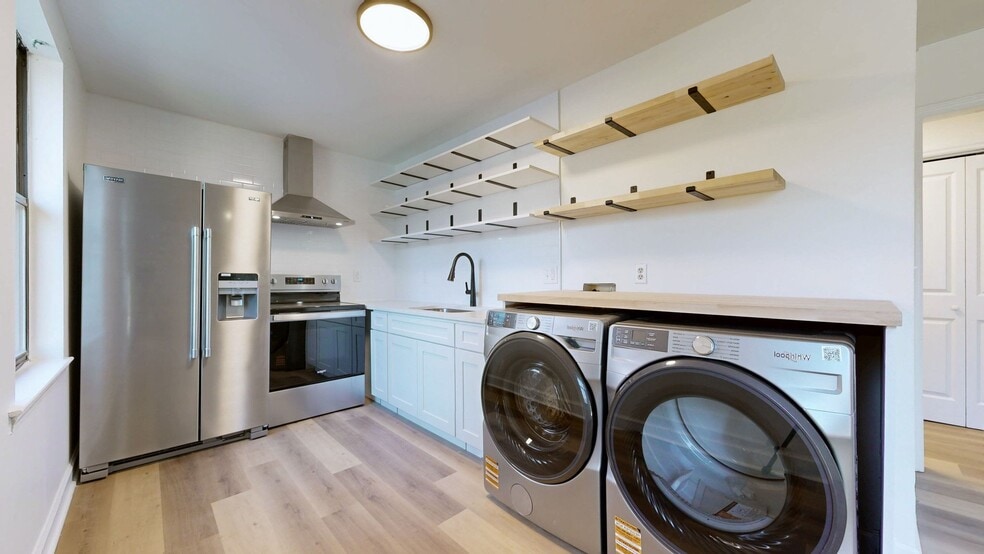 kitchen - 206 Prince Ave