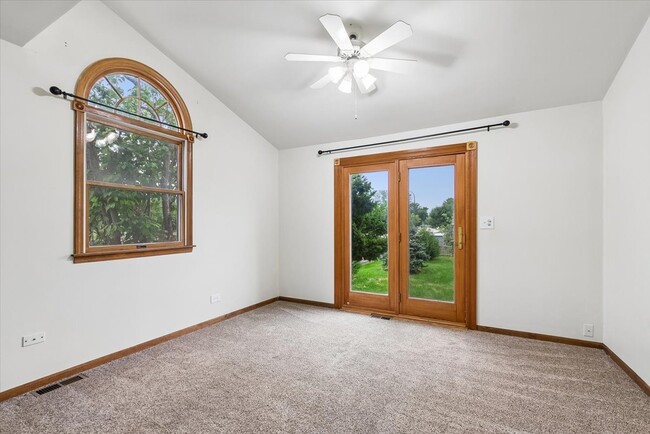 Building Photo - 1858 Princeton Cir