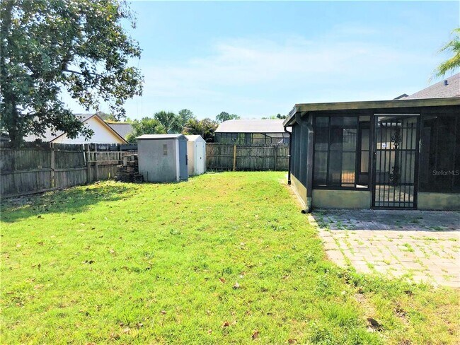 Building Photo - 1005 Aviles Ct