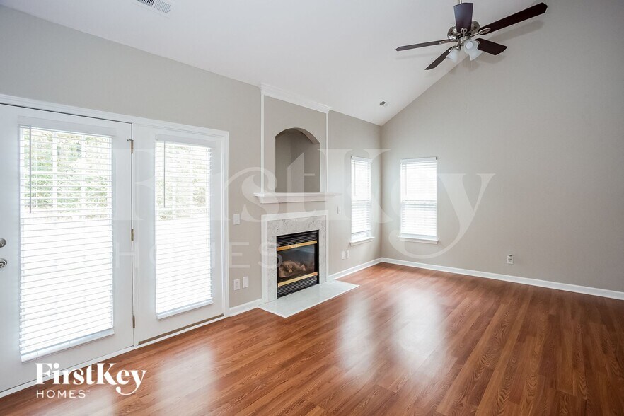 Building Photo - 10311 Fairbourne Ct