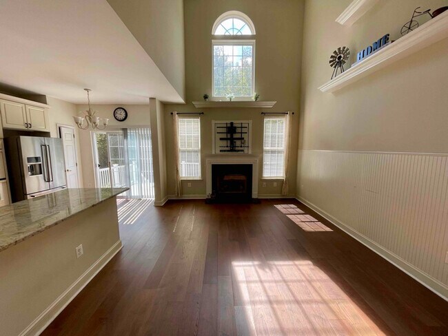 Building Photo - 53 Ross Way