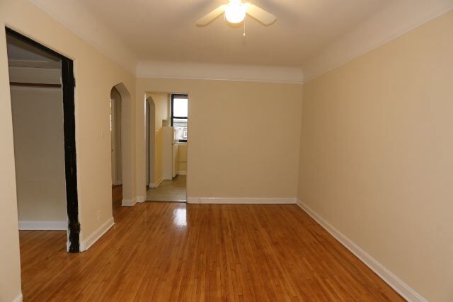 Building Photo - 4303 N Wolcott Ave