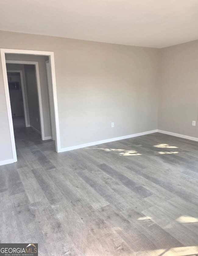 Building Photo - 202 Barton Dr
