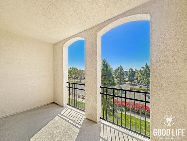 Building Photo - 3-Level 3BR Otay Ranch Home | 1,602 Sq Ft with Garage, Balcony & Gated Community