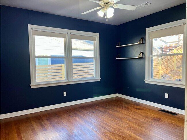 Building Photo - 436 E Prospect St