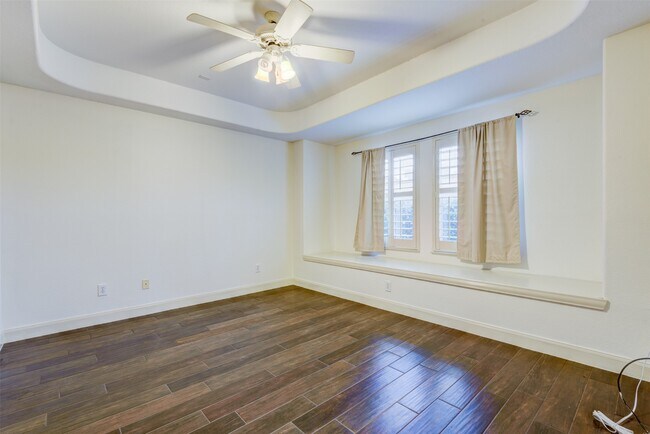 Building Photo - 2210 Mason St