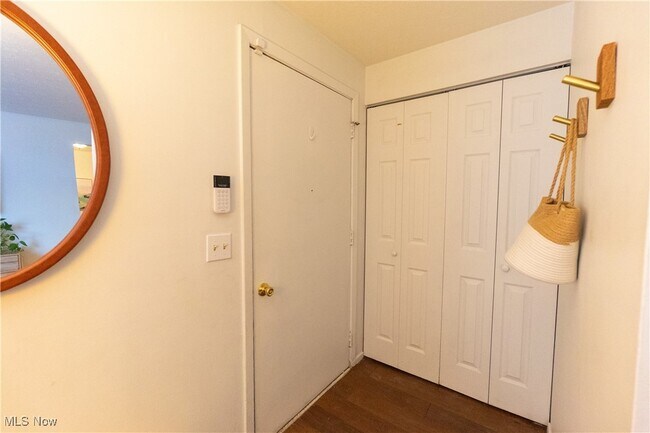 Building Photo - 216 Moore Rd