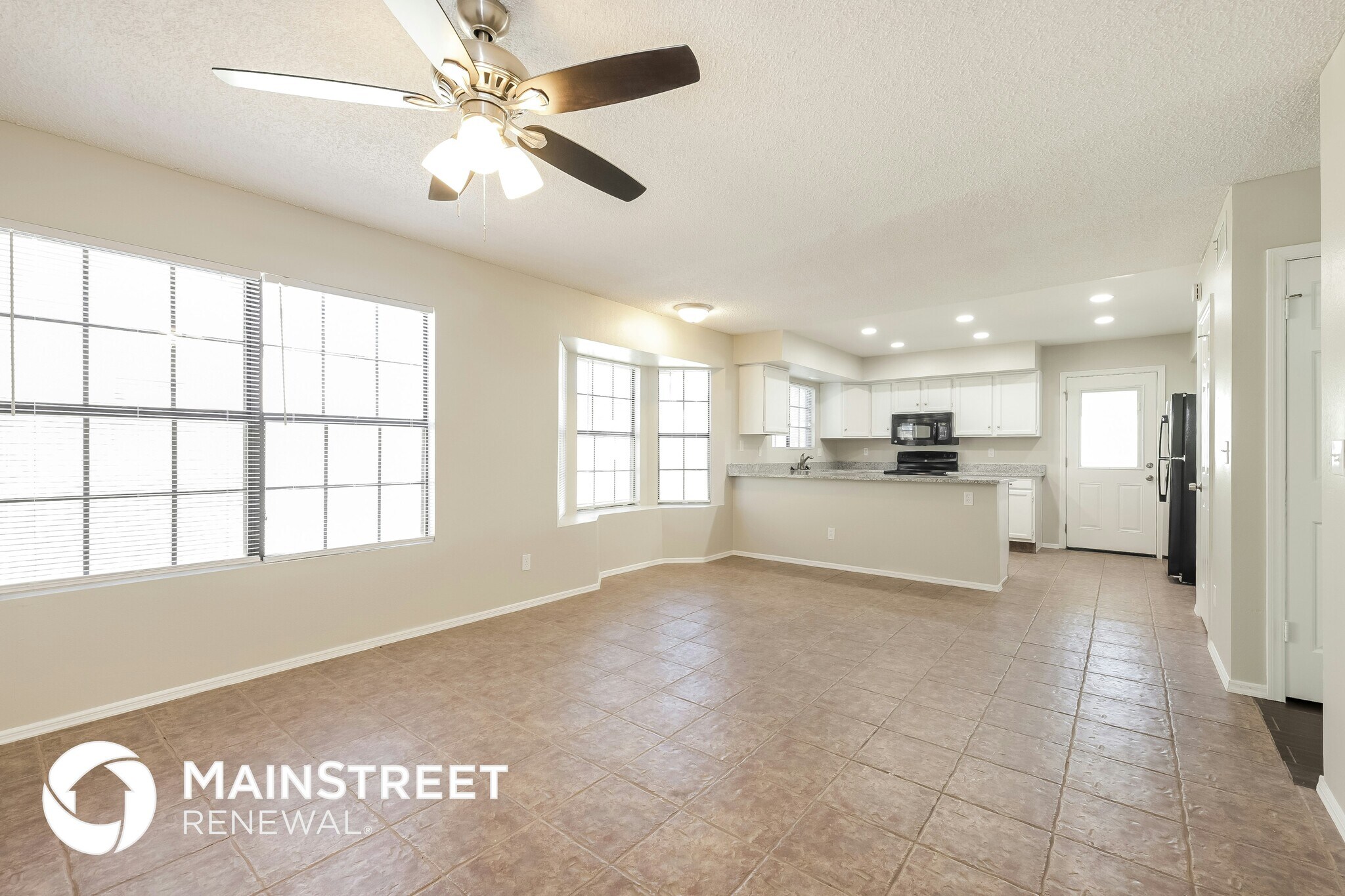 Building Photo - 5412 W Cochise Dr