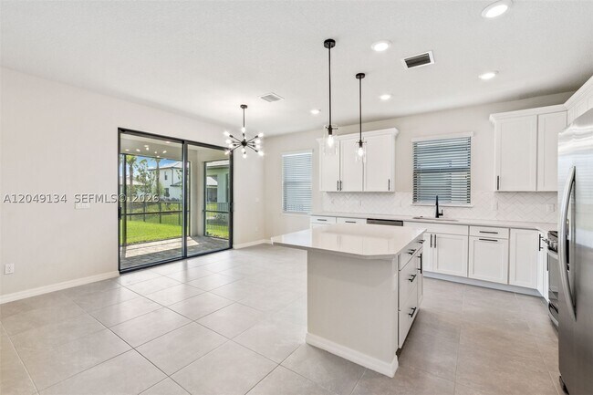 Building Photo - 4470 Waterside Dr