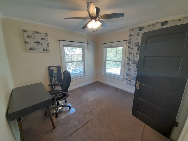 Building Photo - 1118 N Elmwood Ave