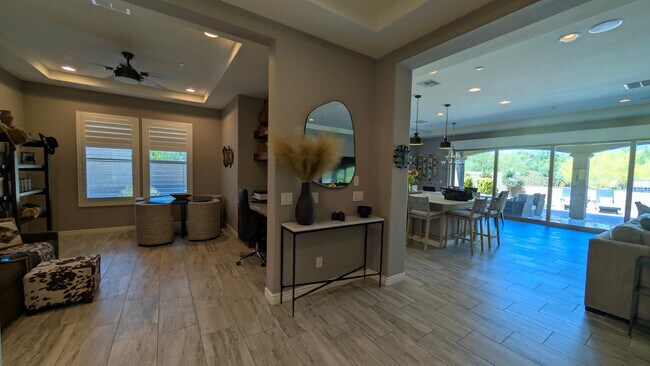 Building Photo - 11004 E Ajave Dr