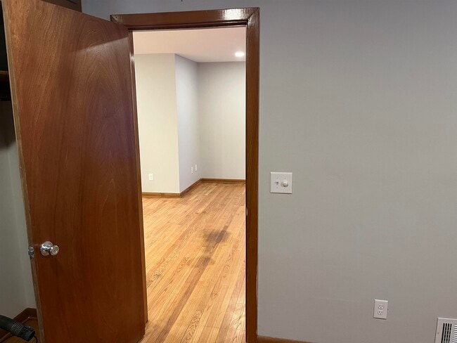 Building Photo - 1417 Beld St