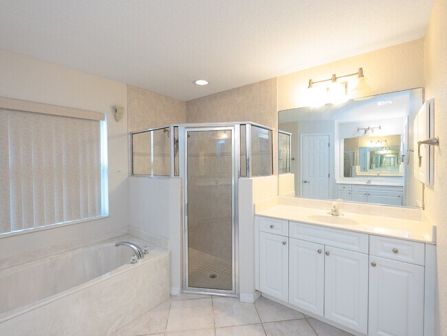 Building Photo - ZERO DEPOSIT MOVE-IN AVAILABLE ????