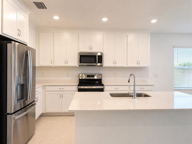 Building Photo - 9706 Last Lgt Gln