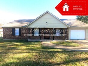 Building Photo - Newly Renovated Home In Raleigh - Open To Section 8