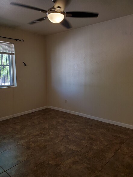 Building Photo - 1710 N Santa Rita Ave