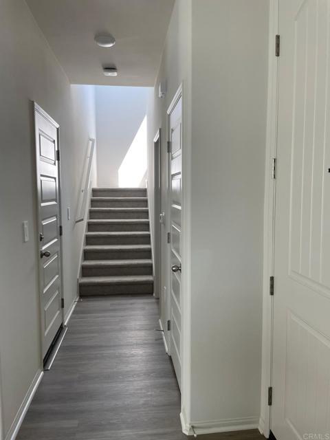 Building Photo - 28325 Via Moscotel