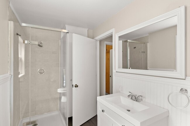 Building Photo - 4bed/2 bath Portland Charmer