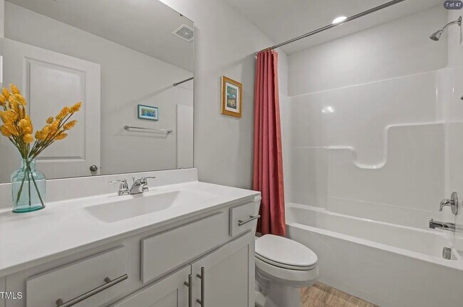 Building Photo - 1052 Shoreside Dr