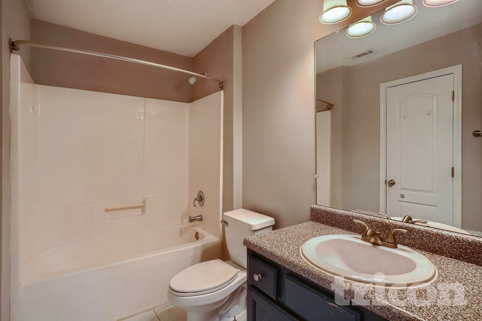 Building Photo - 5911 Dunn Rd