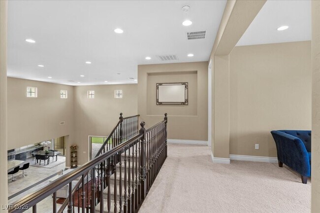 Building Photo - 11 Carolina Cherry Dr