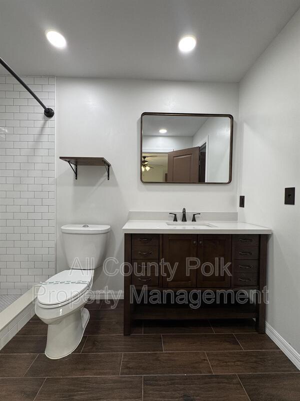 Building Photo - 8601 Sunnydale Ln