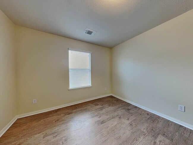 Building Photo - 19110 Deep S Ct