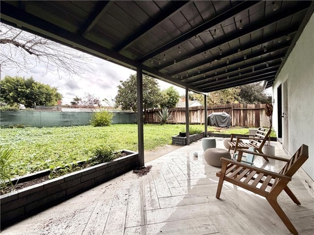 Building Photo - 9912 Newcomb Ave