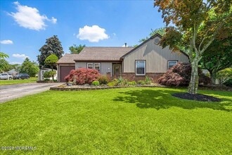 Building Photo - 3BR Toms River Home with Pool and Fenced Yard