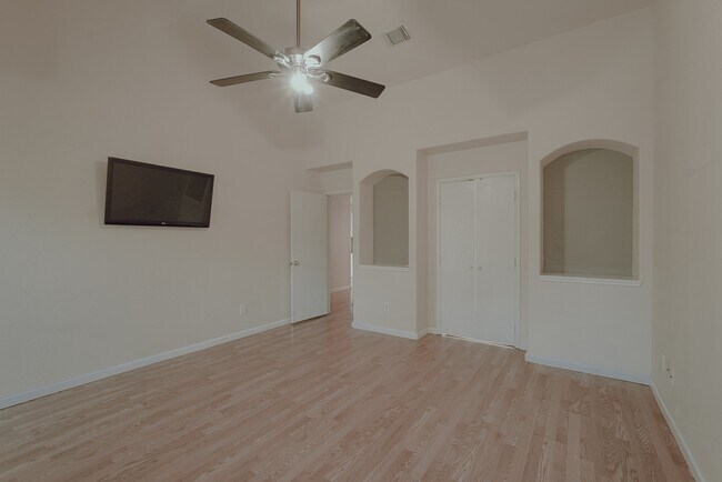 Building Photo - 3319 Painted Meadow Cir