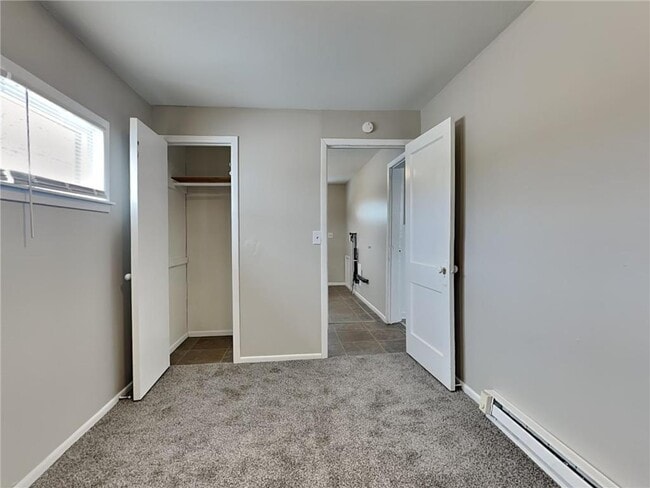 Building Photo - 52 22nd Ave NE