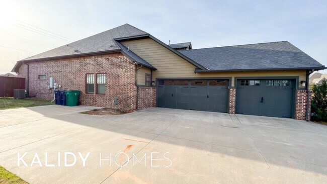 Building Photo - 13504 Rock Canyon Rd