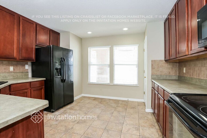 Building Photo - 9757 Hazel Lake Dr