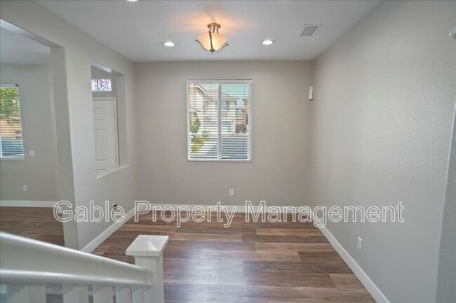 Building Photo - 24622 Montevista Cir