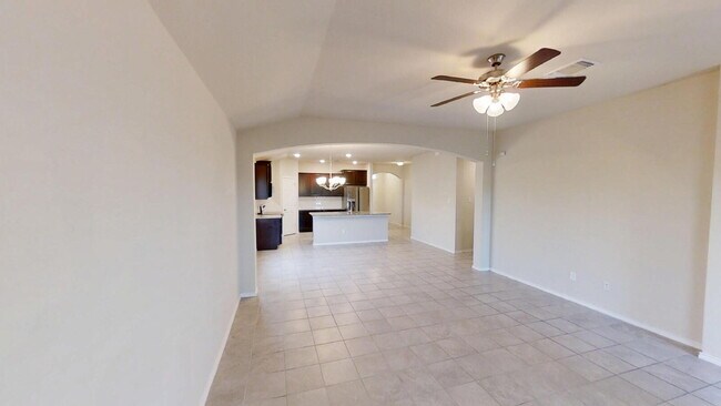 Building Photo - "Charming 4-Bed Home in Copperas Cove with...