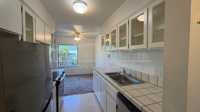 Building Photo - 2 Bedroom Condo In The Villas Of Capitola!