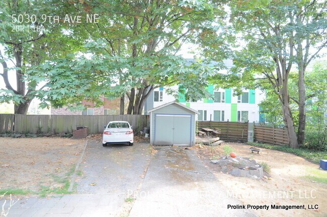 Building Photo - 5030 9th Ave NE