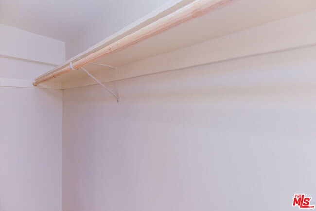 Building Photo - 1855 Euclid St