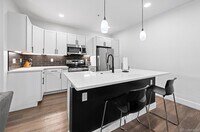 Building Photo - Bright 1 Bed Condo with Fitness Center & Prime Superior Location