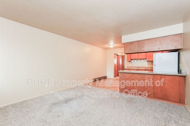 Building Photo - 1135 SE 27th Ave