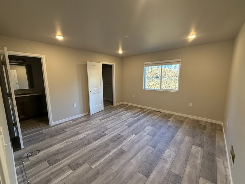 Building Photo - 3343 W Middle Rdg Ave