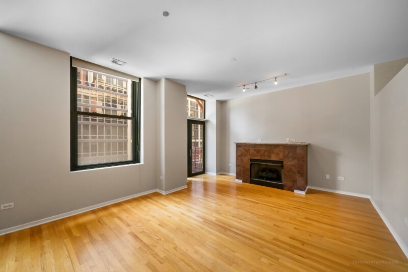 Building Photo - 208 Washington