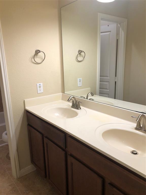 Building Photo - 4823 Lennon Park Ct