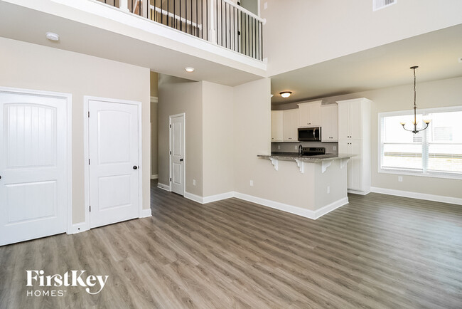 Building Photo - 201 Cranbrooke Dr
