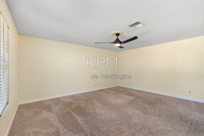 Building Photo - 2155 Portola Ave