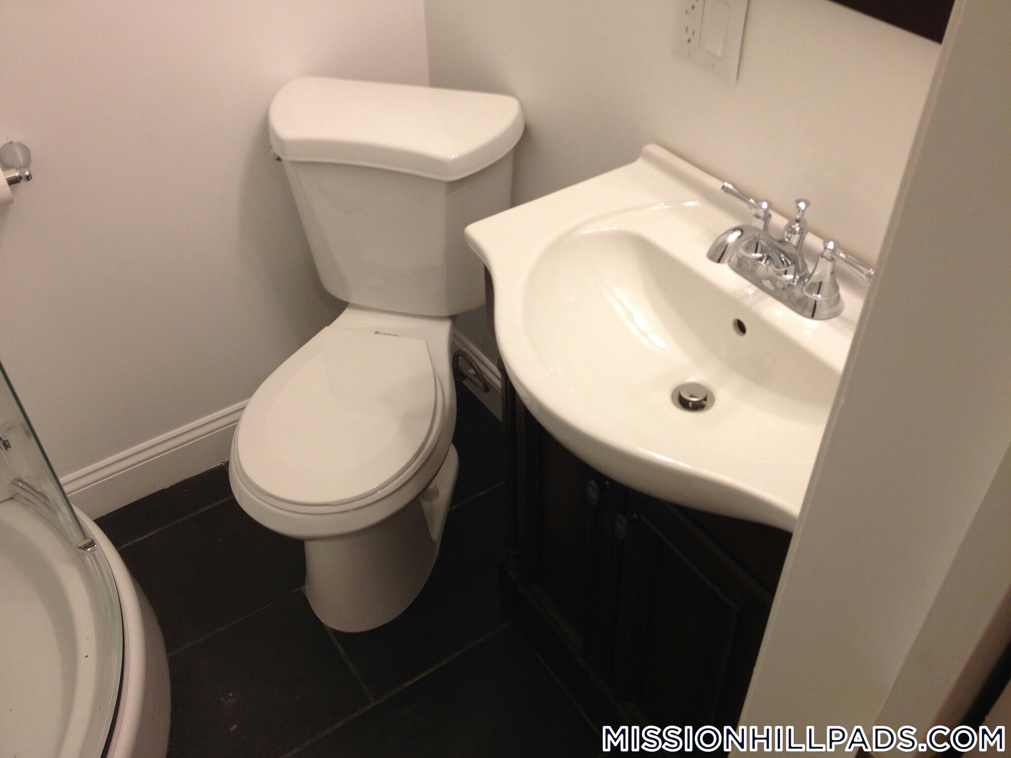 Building Photo - 28 S Huntington Ave