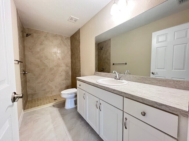 Building Photo - **Beautiful Home for Rent 3 Bd 2Bath