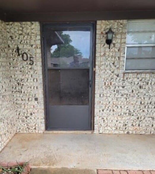 Building Photo - 105 SE Tattershall Way