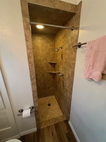 Building Photo - 202 W Cotter St